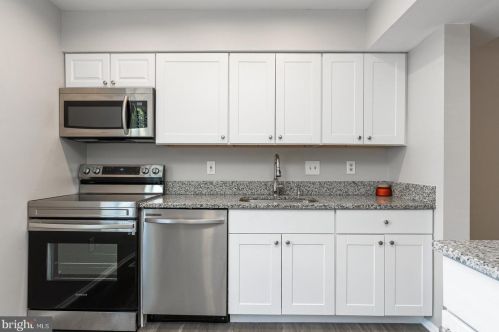 1236 Birchcrest Ct, Arnold, MD 21012-1927
