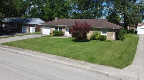 2442 Home Orchard Dr, Springfield, OH 45503-2338