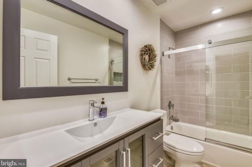 281 Shakespeare Dr, Severna Park MD 21146-2150 exterior