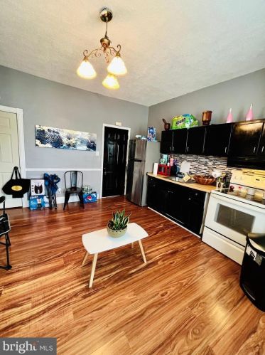 3563 11 St, Philadelphia PA 19140-4303 exterior