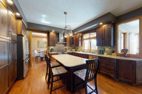 750 Fairway Ln, Sycamore IL  60178 exterior