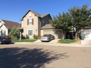 543 Bundy Dr, Fresno, CA 93727-5579