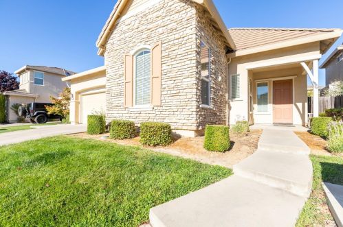 9647 Pilliteri Way, Elk Grove, CA 95757-4615