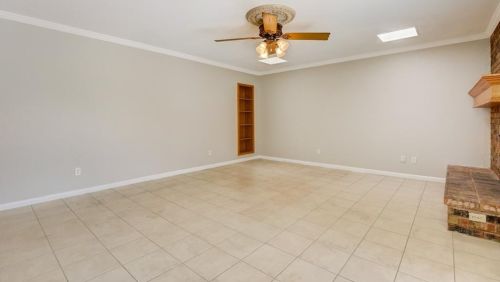 2003 Stefani Ct, Carrollton TX exterior