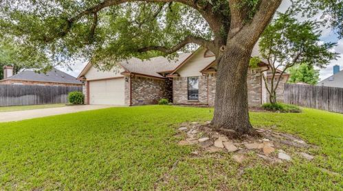 114 Boardwalk St, Midlothian TX  76065-6730 exterior