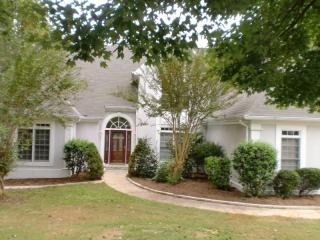 2911 Chesterfield Way, Conyers GA  30013-2487 exterior