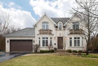 355 Bluff St, Glencoe, IL 60022-2061