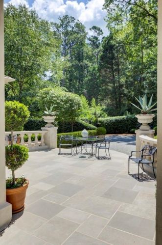 7 Harris Gln, Atlanta GA  30327-3842 exterior