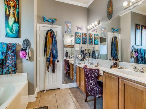 4401 Bay Vly Dr, Garland TX  75043-1874 exterior