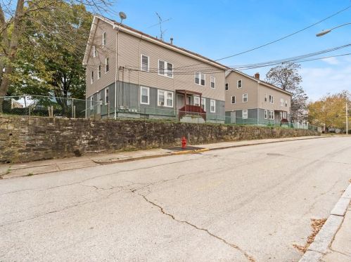 46 Jeffers St, Woonsocket, RI 02895-4215