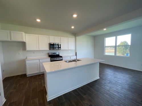 302 Gladys Ave, Joliet, IL 60436-9558