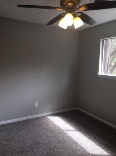 631 Mosswood Dr, Conroe, TX 77302-1170