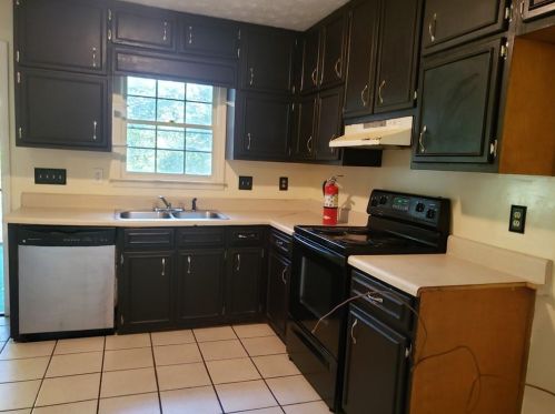575 Koweeta Trl, Atlanta, GA 30349-1638