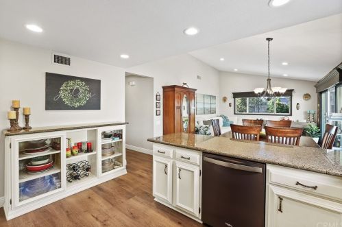 8 Campanero, Irvine CA  92620-1821 exterior