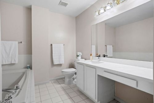 23 Grant Way, Princeton NJ  08540-1667 exterior