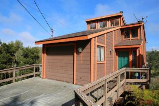 5270 Plymouth St, Cambria, CA 93428-3222