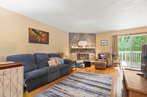3335 Dayton Ct, Rockford, IL 61114-5208