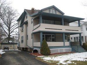 17446 Shaw Ave, Cleveland, OH 44107-2217