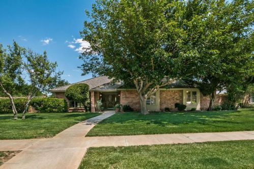 6801 Stoneham Dr, Amarillo, TX 79109-7406