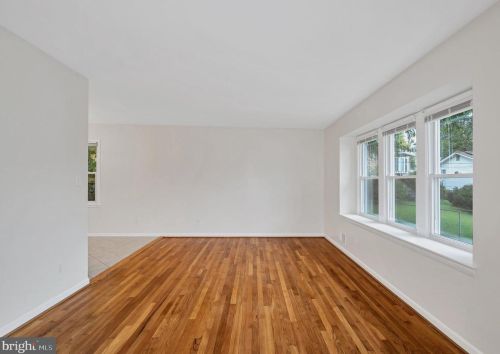 12002 Cook Ct, Silver Spring, MD 20902-2112