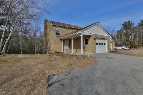51 Bonnie Heights Dr, Hudson, NH 03051-3753