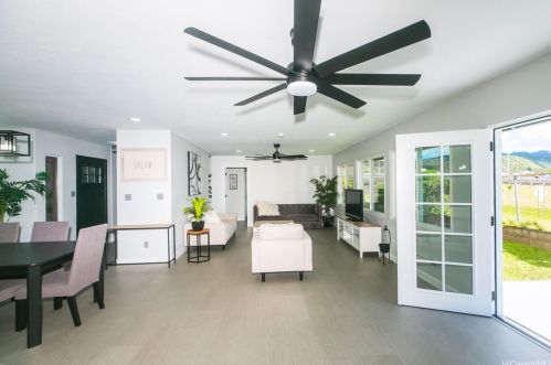 1575 Ala Noni Pl, Honolulu HI  96818-1536 exterior