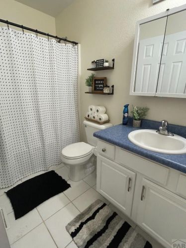 574 Marigold Dr, Pueblo CO  81007-1135 exterior