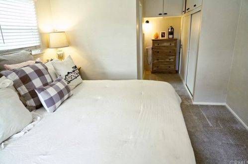 4638 Edgewood Pl, Riverside CA  92506-1027 exterior