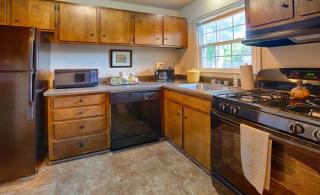 870 Lucas Creek Rd, Newport News VA  23608-3463 exterior
