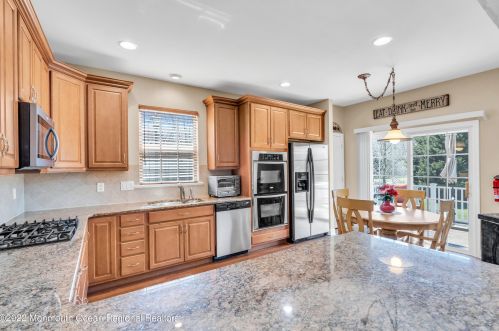 85 Brookfield Dr, Jackson Twp, NJ 08527-3885