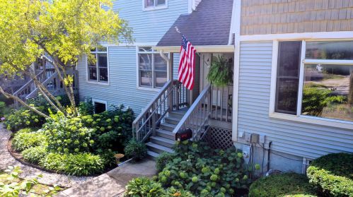49 Johnson St, Palatine, IL 60067-6135