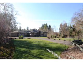 8443 Orient Dr, Damascus OR  97080 exterior