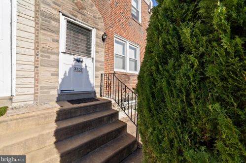 3207 Friendship St, Philadelphia, PA 19149-1516