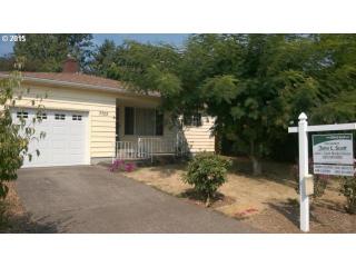 7703 Woodward St, Portland OR  97206-1719 exterior