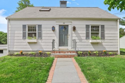 99 Monica Rd, Greenwich CT  06831-5024 exterior