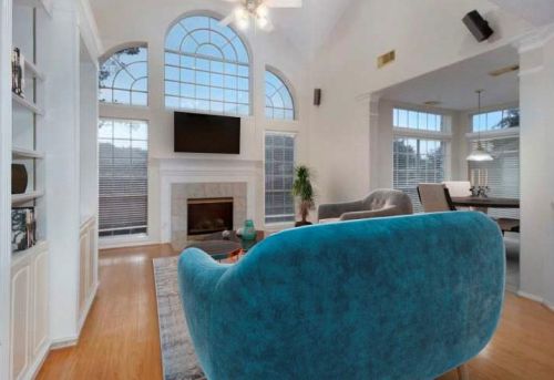 12011 Snowbird Ct, Stafford, TX 77477-1677