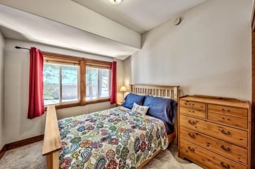 14649 Christie Ln, Truckee CA 96161-7155 exterior