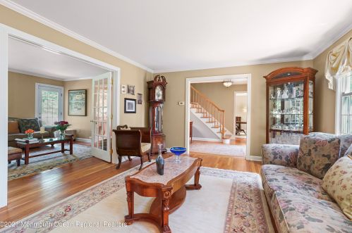 219 Peachwood Rd, Middletown, NJ 07748-3723