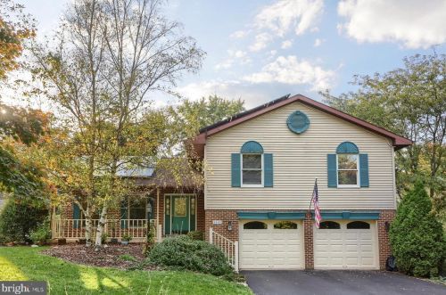 1142 Pitt St, Carlisle, PA 17013-1428