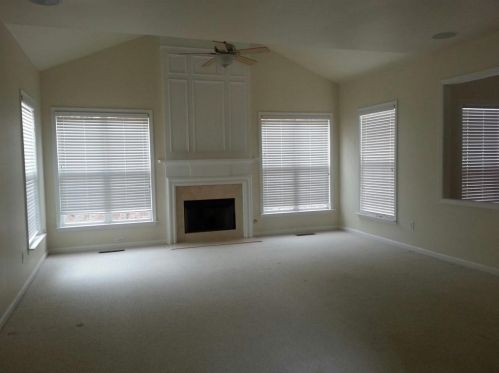 7985 Cavendish Pl, Suwanee, GA 30024-1571