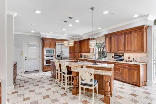5485 Errol Pl, Atlanta GA  30327-4871 exterior