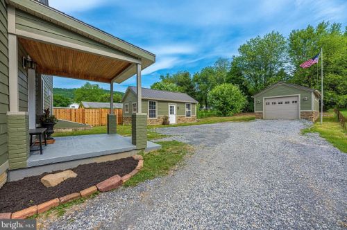 109 Main St, Graceham MD  21788-2042 exterior