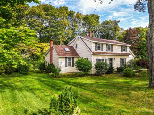 50 Park St, Camden, ME 04843-2012