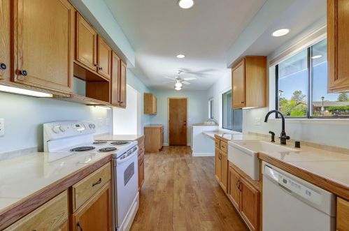 115 Cypress Hill Dr, Grass Valley, CA 95945-5613