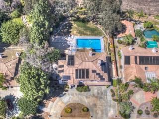 5818 Ranch View Rd, Oceanside, CA 92057-4912