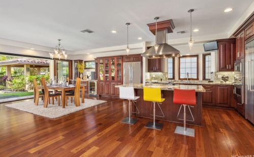 4761 Farmers Rd, Honolulu HI  96816-5445 exterior