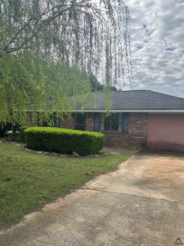 60 Northside Dr, Marshallville, GA 31030-7431