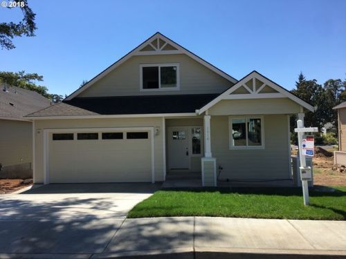 1010 Donna Lynn Way, Gladstone, OR 97027
