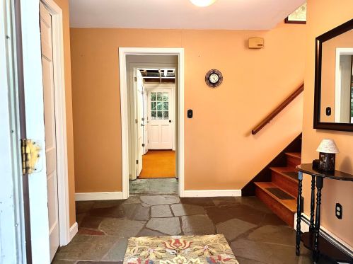 14 Kings Ln, Keene, NH 03431-1836