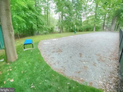 7333 New Hampshire Ave, Silver Spring MD  20912-6958 exterior